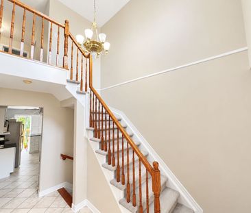 For Lease - 38 REDPATH Drive, Barrhaven, Ontario - Photo 2