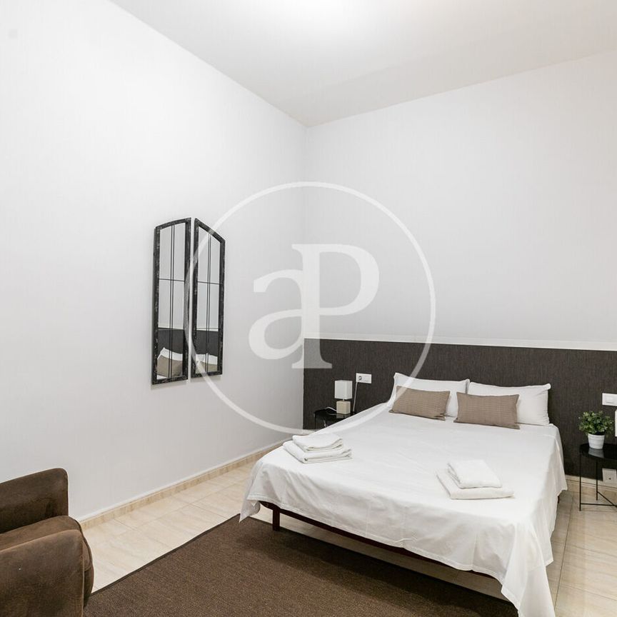 Apartment for rent on Gran Via de les Corts Catalanes - Photo 1