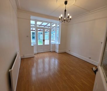 4 Bed Semi-Detached House, Edgar Road, CR2 - Photo 1