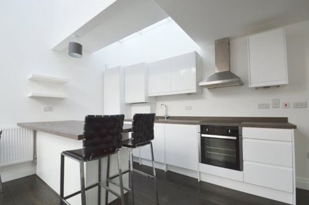 Woodside Mews, Hermitage Lane, London, SE25 - Photo 4