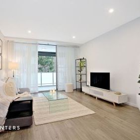 Luxurious Apartment - Photo 1