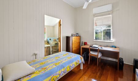 Beautiful Queenslander close to Mackay CBD - Photo 4