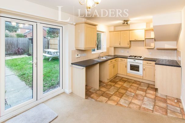 3 bedroom town house to rent Swiney Way, Beeston, Nottingham - Photo 1