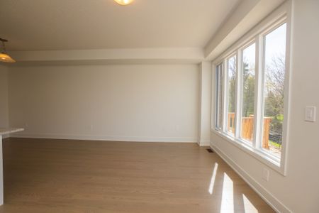 For Lease - 46 Bermondsey Way, Brampton, Ontario - Photo 2
