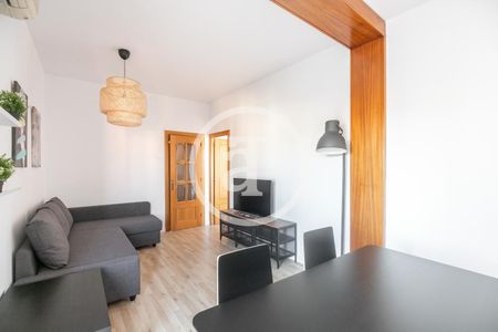 Piso de alquiler en Plaça de Comas, Barri de les Corts - Photo 4