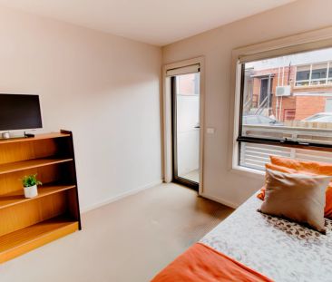 Extra Large 1 Bedroom - Photo 2