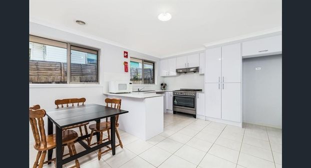 9-bedroom shared house, Kilsyth Avenue - Photo 1