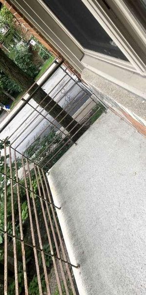 1 490 $ – Grand 3½ meublé – ~1 000 pi² – Tout inclus – Stationnement – Ridgewood - Photo 1