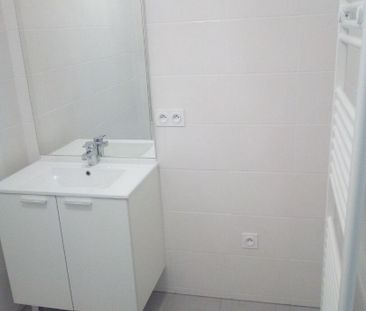 Location Appartement 3 pièces 66m² - Photo 4