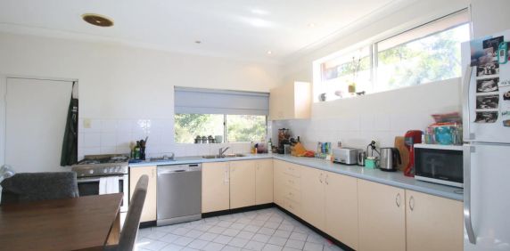 176 Sydney Street, Willoughby. - Photo 2