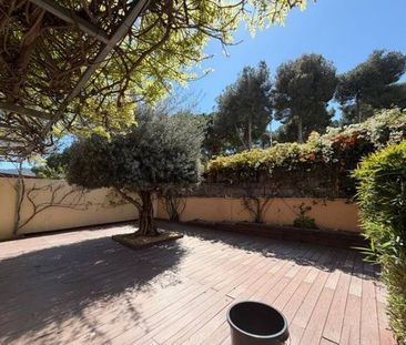 Alquiler de chalet adosado en Avenida de la Unicef - Photo 4