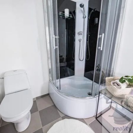 Dlouhodobý pronájem garsoniéry v Jiráskově ulici v České Lípě. - Photo 3