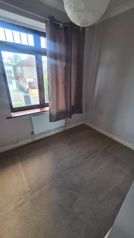 4 bedroom terraced house to rent - Photo 4
