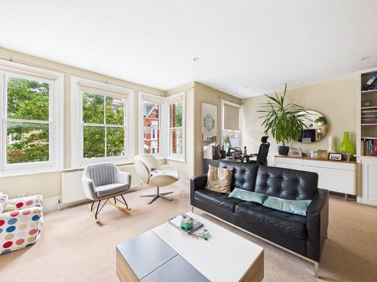 2 bedroom maisonette to rent - Photo 1