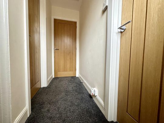 3 bedroom semi-detached house to rent - Photo 1