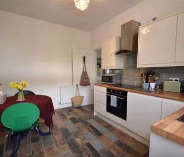 3 bedroom maisonette to rent - Photo 5