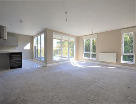 2 Bedroom Apartment To Let - Photo 2