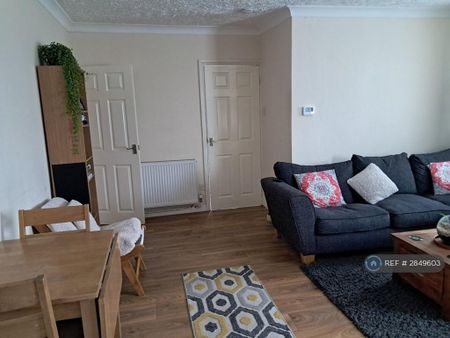 3 bedroom bungalow to rent - Photo 2