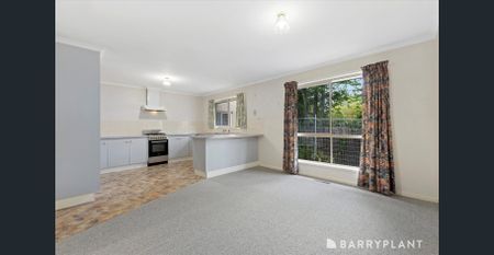 Spacious 3-Bedroom Home in a Quiet, Convenient Location - Photo 2