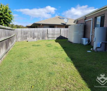 3 Bedroom, 2 bath rooms, Single lock up garage - Photo 5