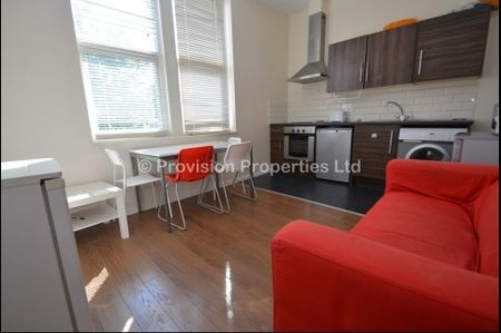 3 Bedroom Properties Leeds University - Photo 3