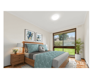 Spacious Family Home in a Prime Location! - Photo 2