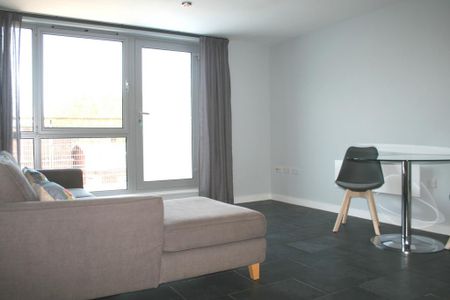 2 bedroom apartment to rent - Photo 2