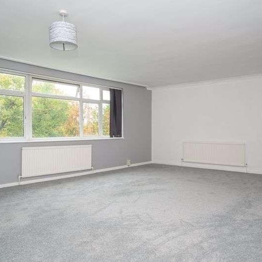 Station Avenue, Walton-on-thames, KT12 - Photo 1