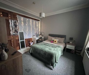 STUDENT ACCOMMODATION, 28 Northland Road, Derry/Londonderry, BT48 7NA - Photo 2