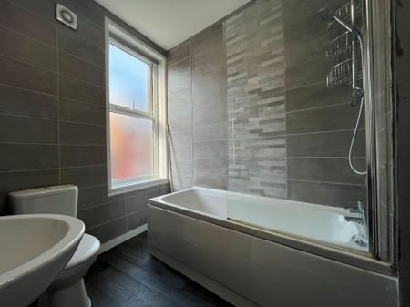 Kelsall Terrace, Leeds - Photo 4