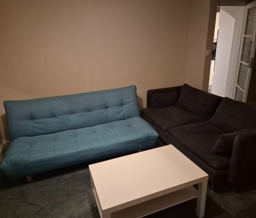 3 Bed Semi-Detached House, Amherst Crescent, BN3 - Photo 2