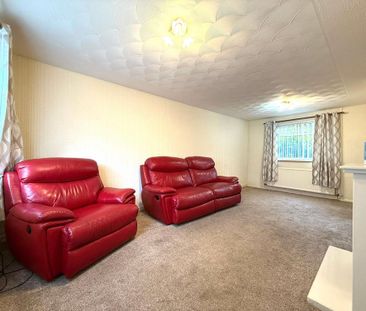 3 bedroom end of terrace house to rent - Photo 3