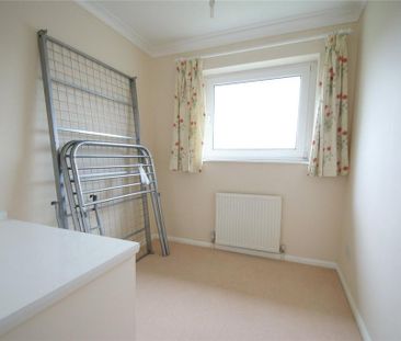 3 bedroom end of terrace house to rent - Photo 6