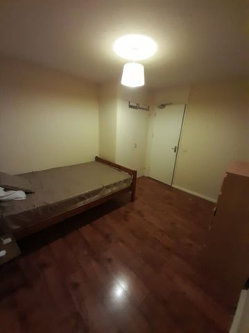 Room in a Shared Flat, Lockwood Square, SE16 - Photo 3