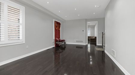 For Lease - 132 Allegro Drive, Brampton, Ontario - Photo 2