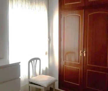 Apartamento de alquiler en Ciudad Jardín - Zoco - Photo 2