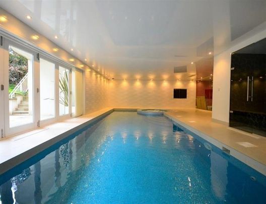 Mottram Road, Alderley Edge - Photo 1