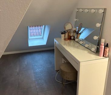 Dachgeschosswohnung - Foto 1