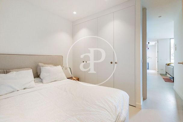 Luxury penthouse for rent in Madrid, Spain - Photo 1