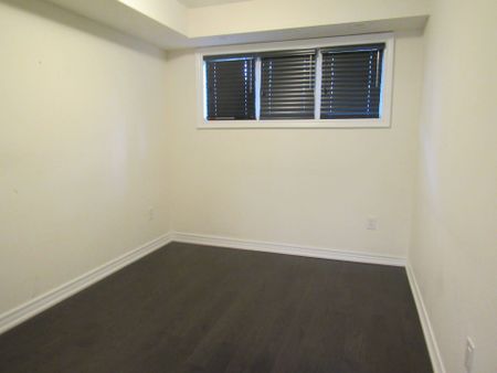 For Lease - 2335 Sheppard Avenue Unit# 1, Toronto, Ontario - Photo 2