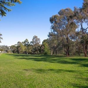 17/54 Beetham Parade, Rosanna - Photo 3