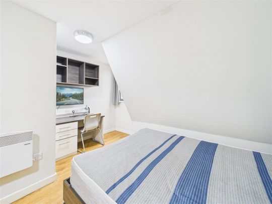 1 bedroom Studio flat to rent - Photo 1