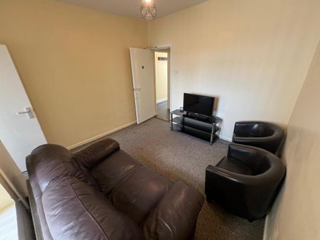3 bedroom house share to rent - Photo 2