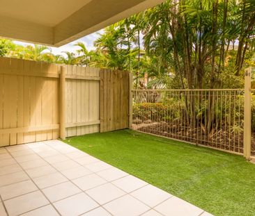 STUNNING APARTMENT IN PRIME CITY LOCATION! - Photo 1