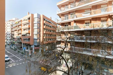 Carrer de Sugranyes, Barcelona, Catalonia 08028 - Photo 2