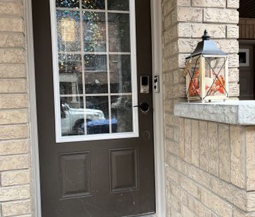 For Lease - 2214 Chevron Prince Path Unit# (Room), Oshawa, Ontario - Photo 5