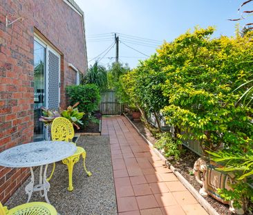 1/14 Scoter Avenue, Paradise Point, Qld 4216 - Photo 3