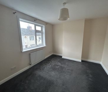 William Street, Swindon - Photo 5