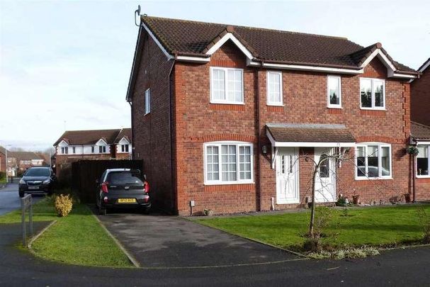 Bullfinch Close, Covingham, Swindon, SN3 - Photo 1