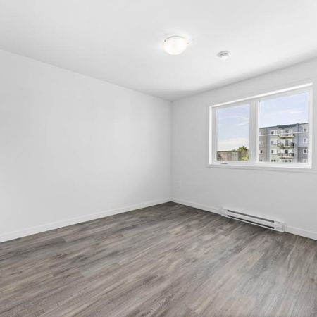 2 chambres à coucher 1 salle de bain Appartement - Photo 3